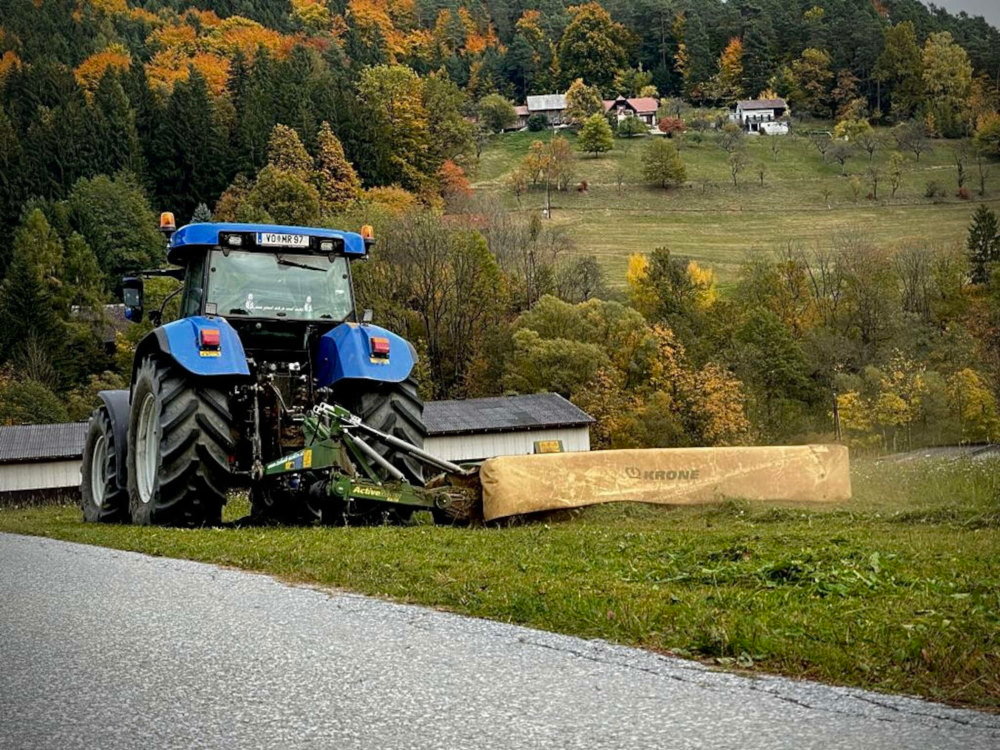  moderne Landmaschine von Agrarservice Rohrbacher